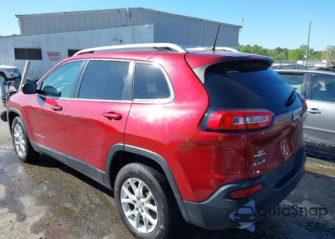 2017 Jeep Cherokee Latitude 4X4 from USA, damaged, VIN 1C4PJMCS4HW563755